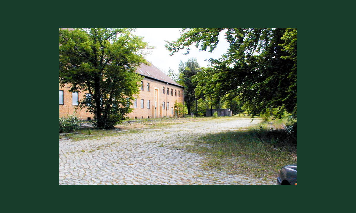 Stabsgebäude und KDL
